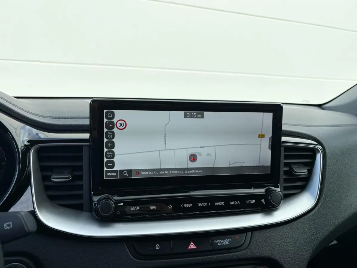 1.0 T-GDi 120pk DynamicPlusLine | Navigatie | Camera | Winterpakket
