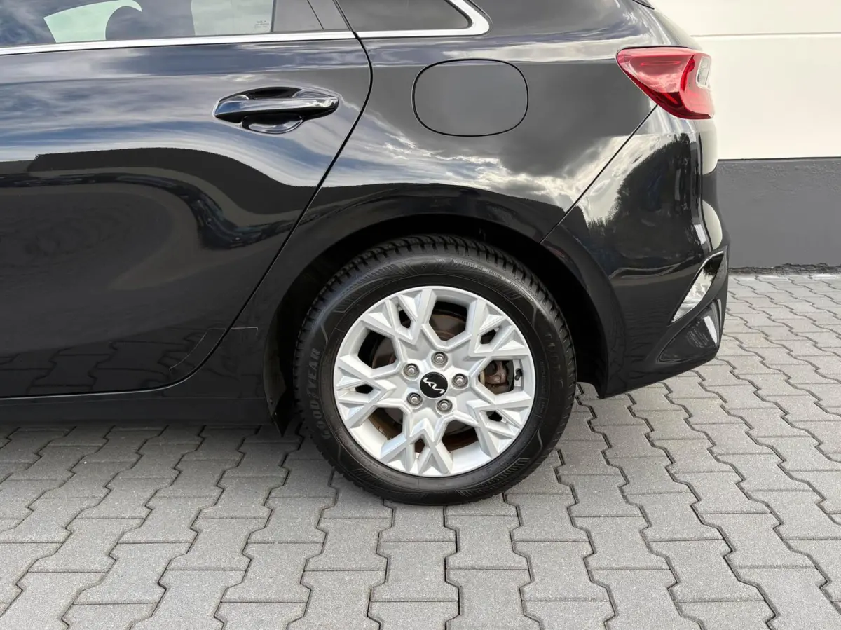 1.0 T-GDi 120pk DynamicPlusLine | Navigatie | Camera | Winterpakket