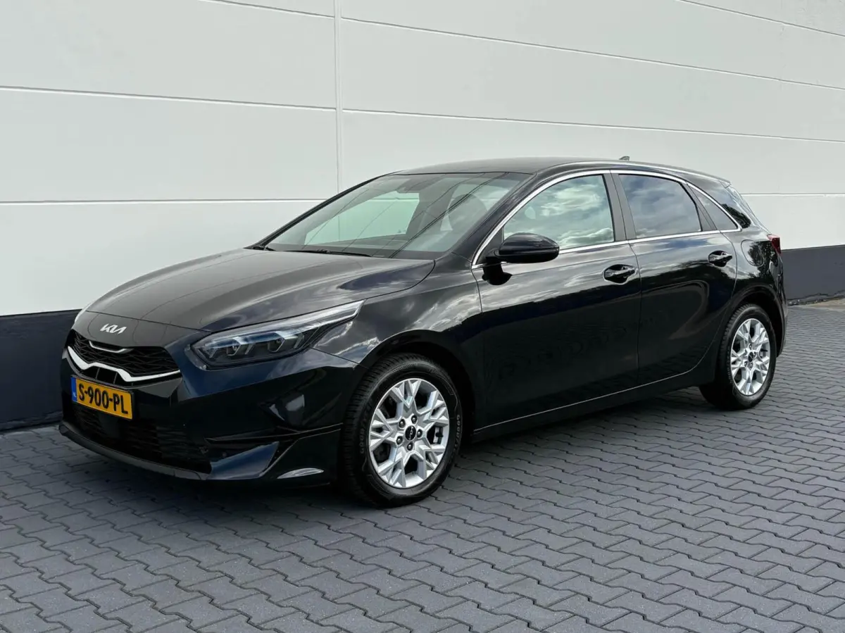 1.0 T-GDi 120pk DynamicPlusLine | Navigatie | Camera | Winterpakket