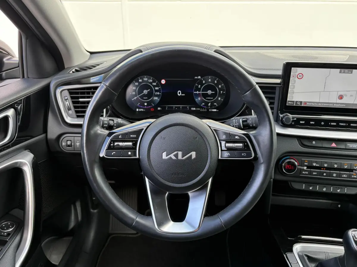 1.0 T-GDi 120pk DynamicPlusLine | Navigatie | Camera | Winterpakket