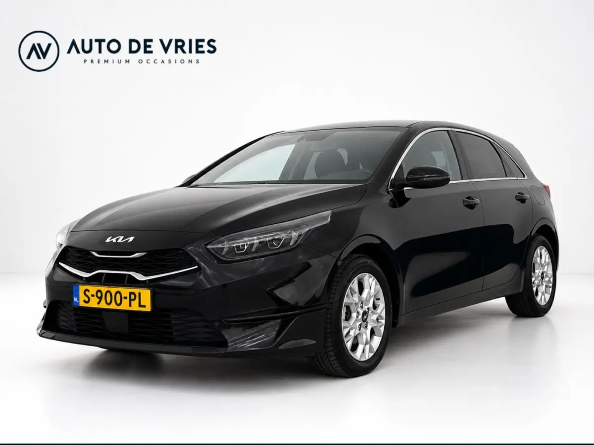 Kia Ceed 2023 Benzine Handgeschakeld leasen