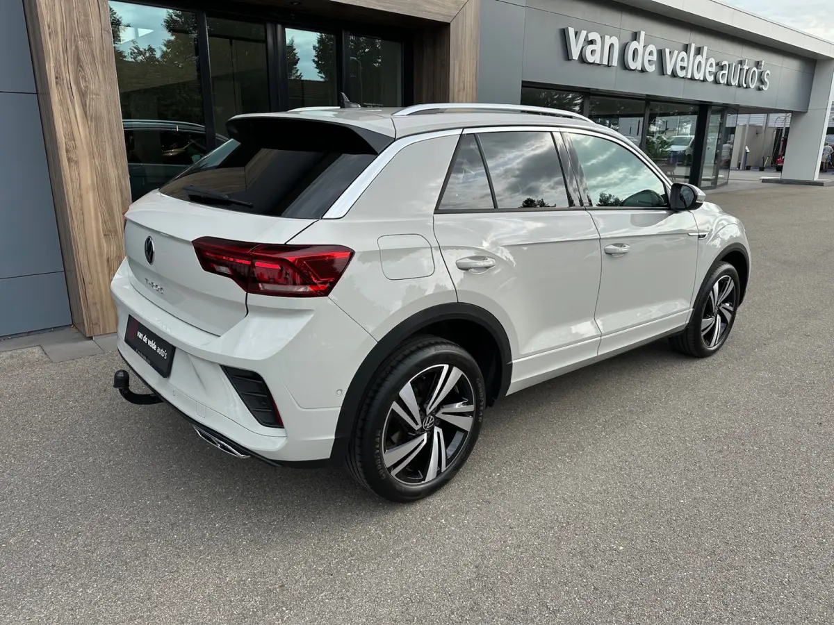 1.5 TSI 150pk DSG R-Line | Trekhaak | Camera | Keyless | Elek. Achterklep | Dode hoek | Rijklaar incl. 1 jaar Bovag garantie