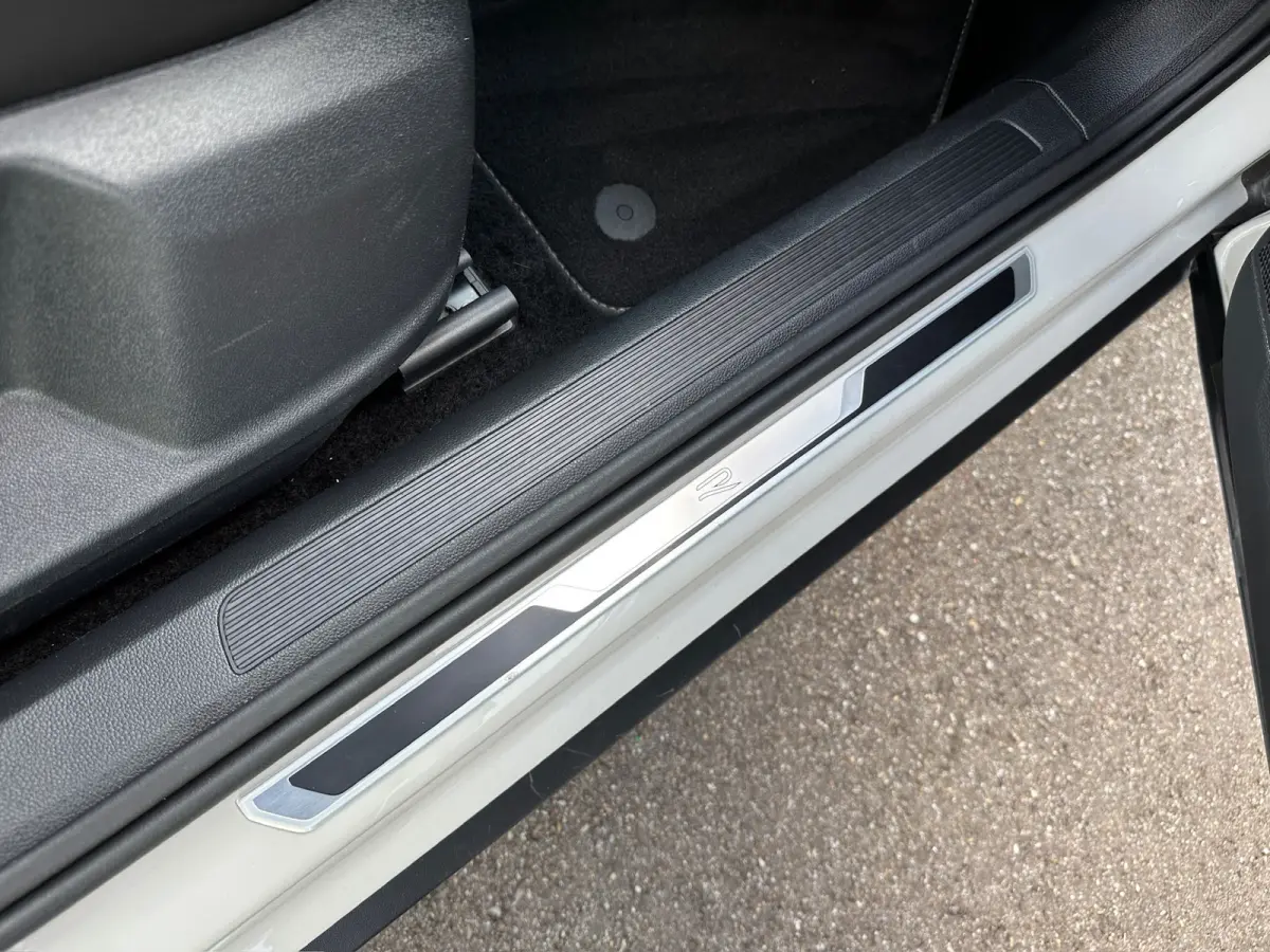 1.5 TSI 150pk DSG R-Line | Trekhaak | Camera | Keyless | Elek. Achterklep | Dode hoek | Rijklaar incl. 1 jaar Bovag garantie
