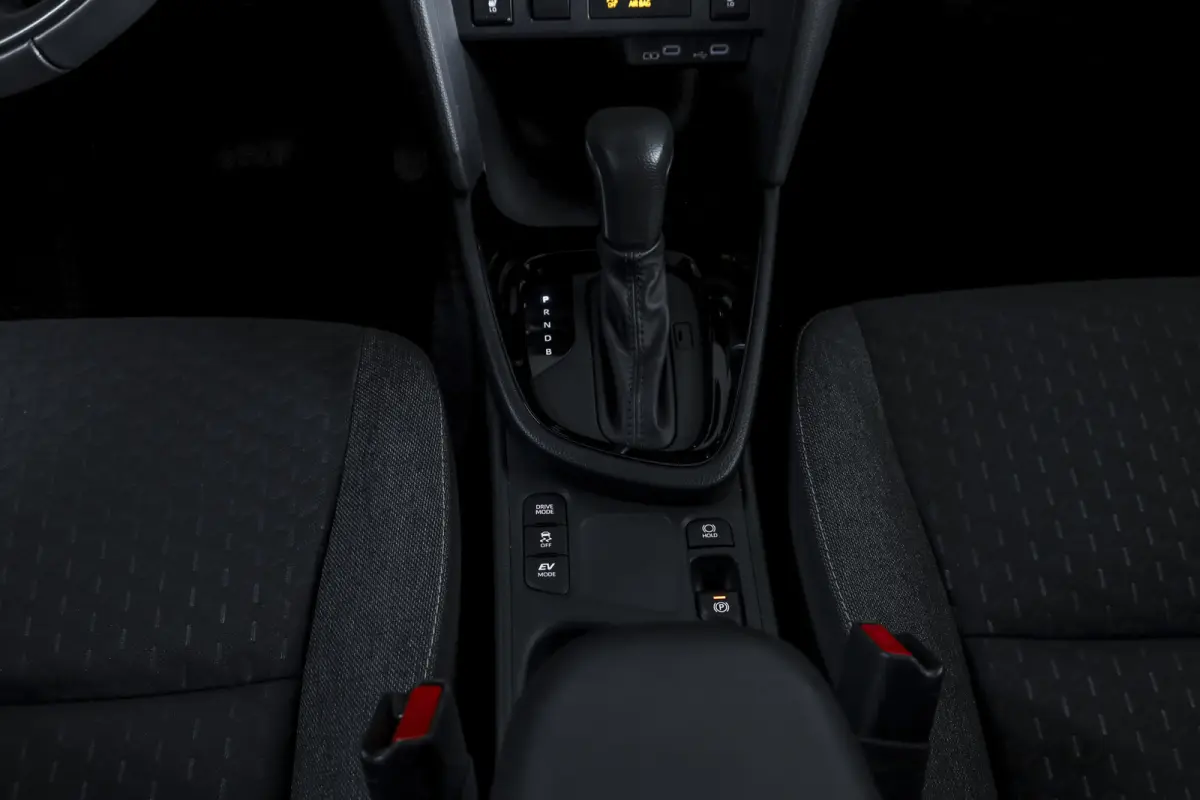1.5 Hybrid 115 Dynamic | Dig.Cockpit | Adapt.Cruise | Stoel-+stuurverwarming | Camera | PDC | NAV+App.Connect | Auto.Airco | LM 17" | 1260
