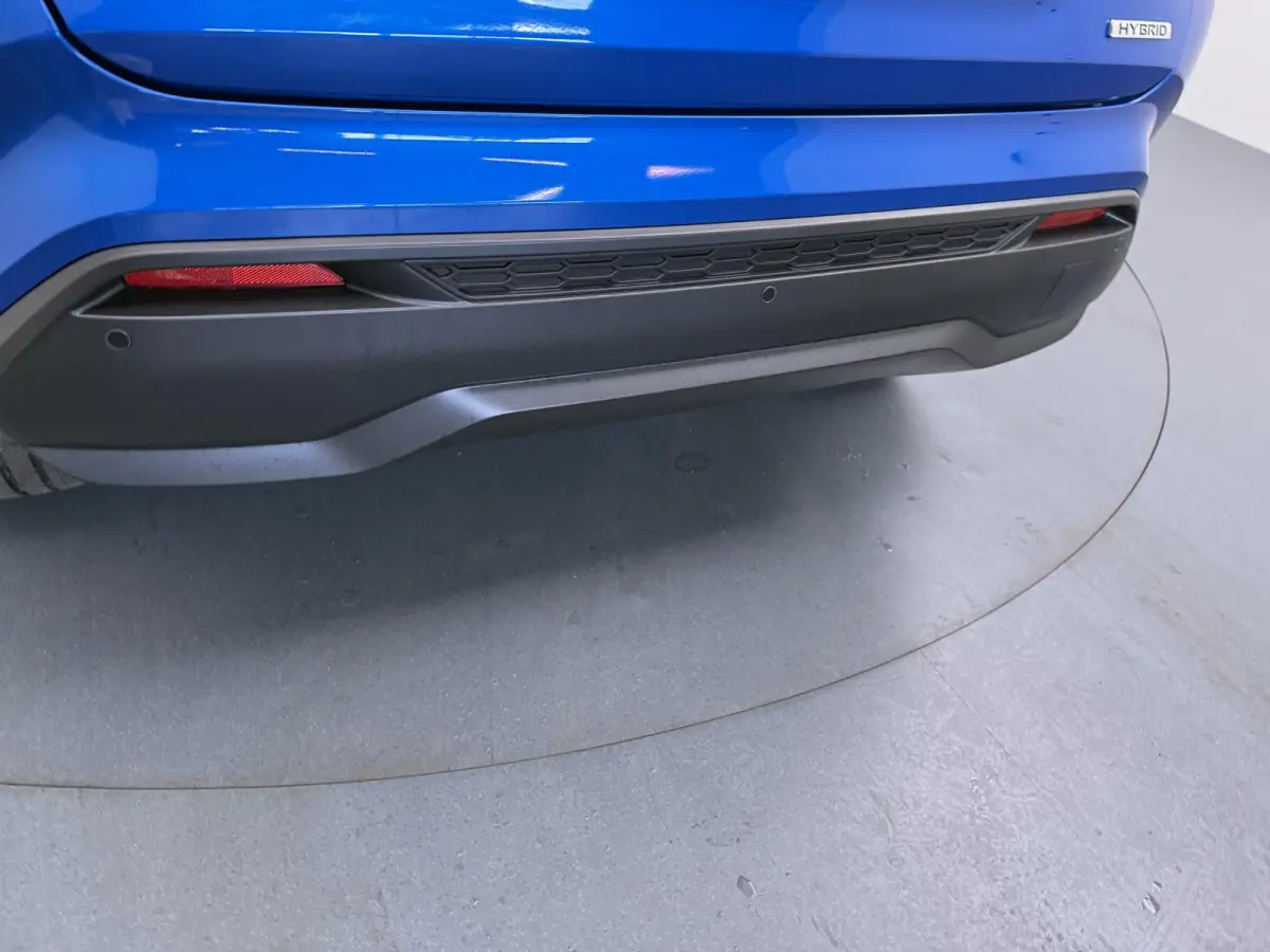 1.6 Hybrid N-Connecta