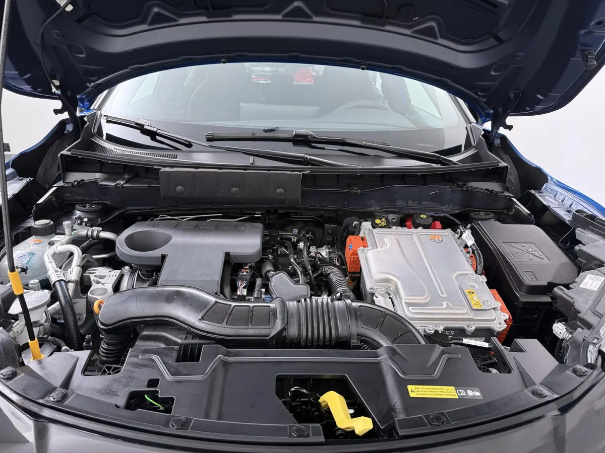 1.6 Hybrid N-Connecta