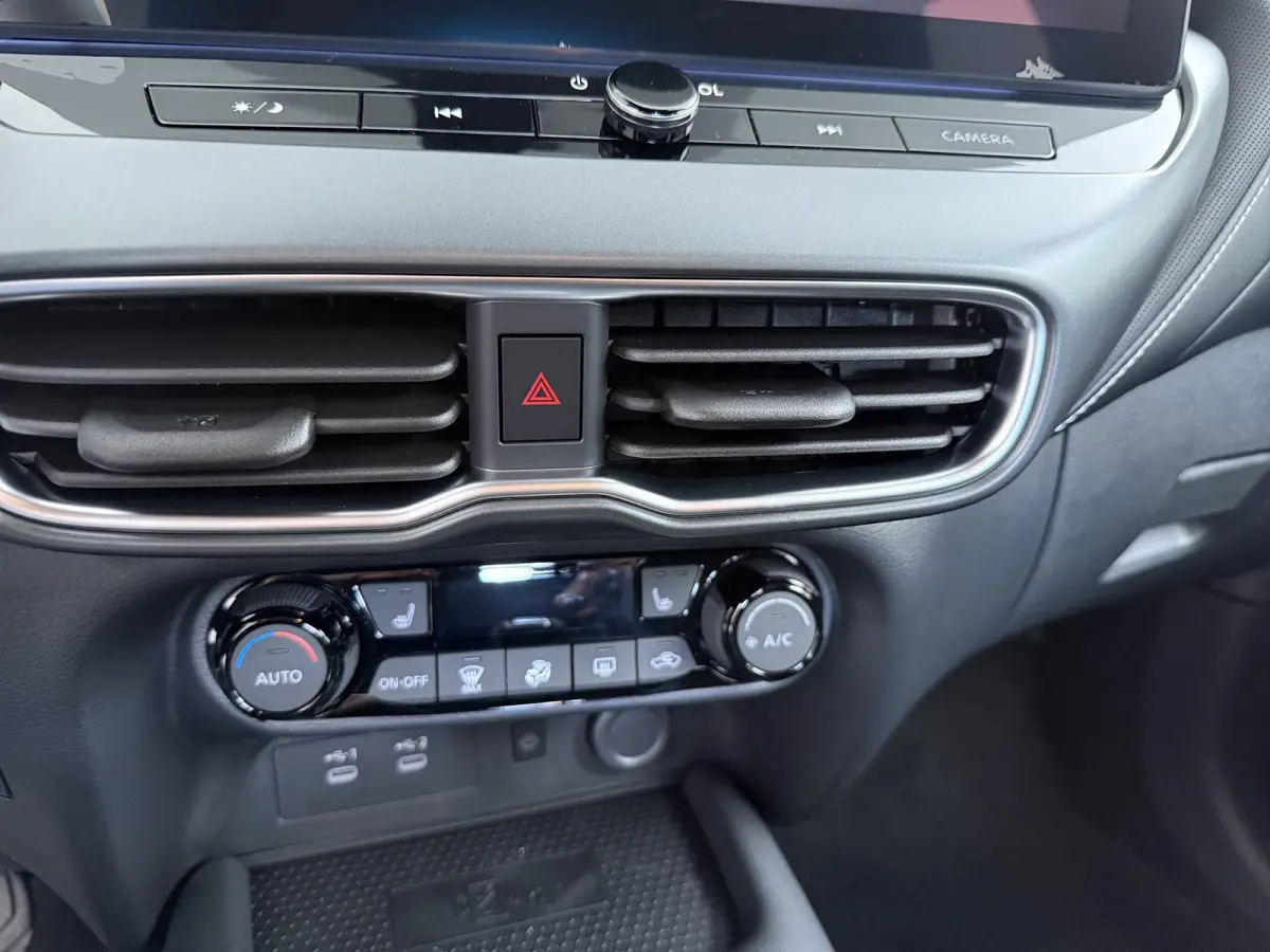 1.6 Hybrid N-Connecta