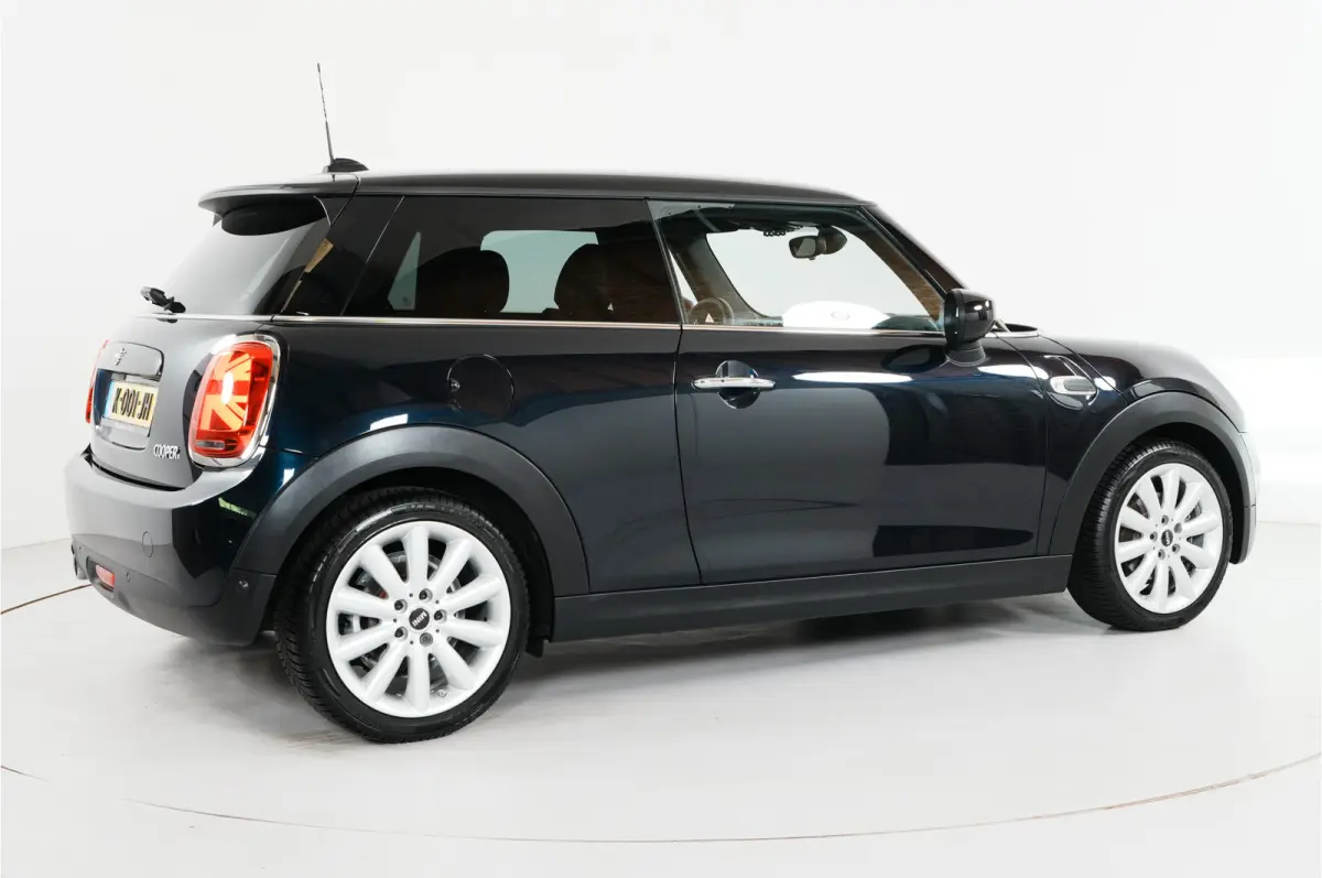 1.5 Cooper Chili | Pano | Leder | Stl. verw. | PDC | Sportstoelen |