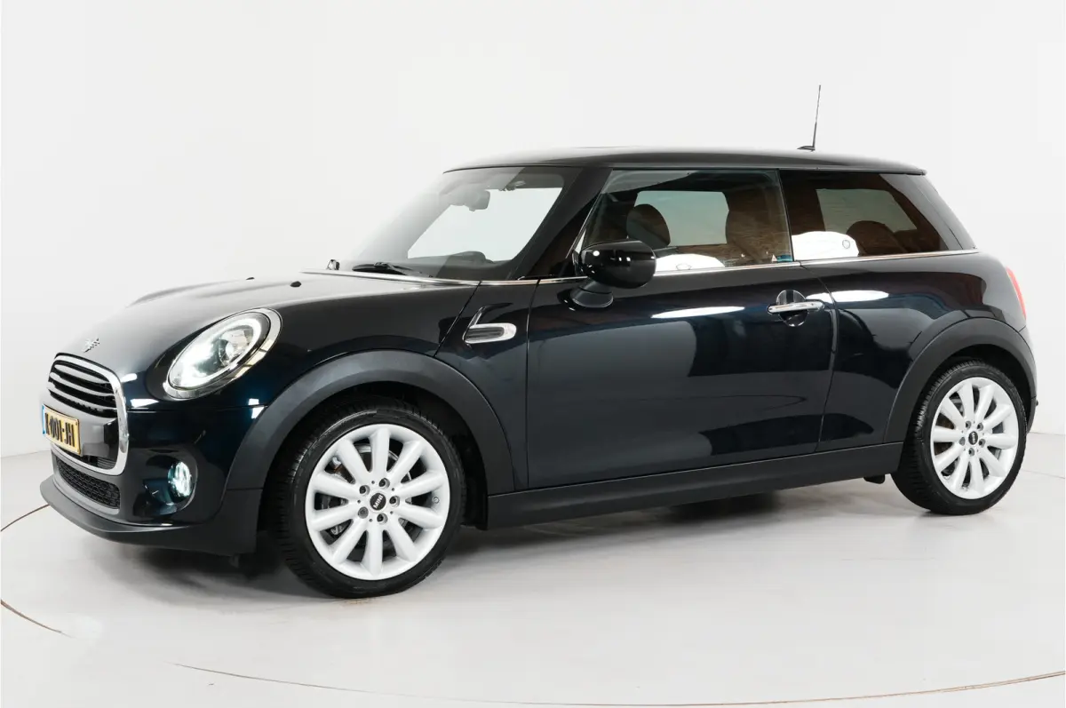 1.5 Cooper Chili | Pano | Leder | Stl. verw. | PDC | Sportstoelen |