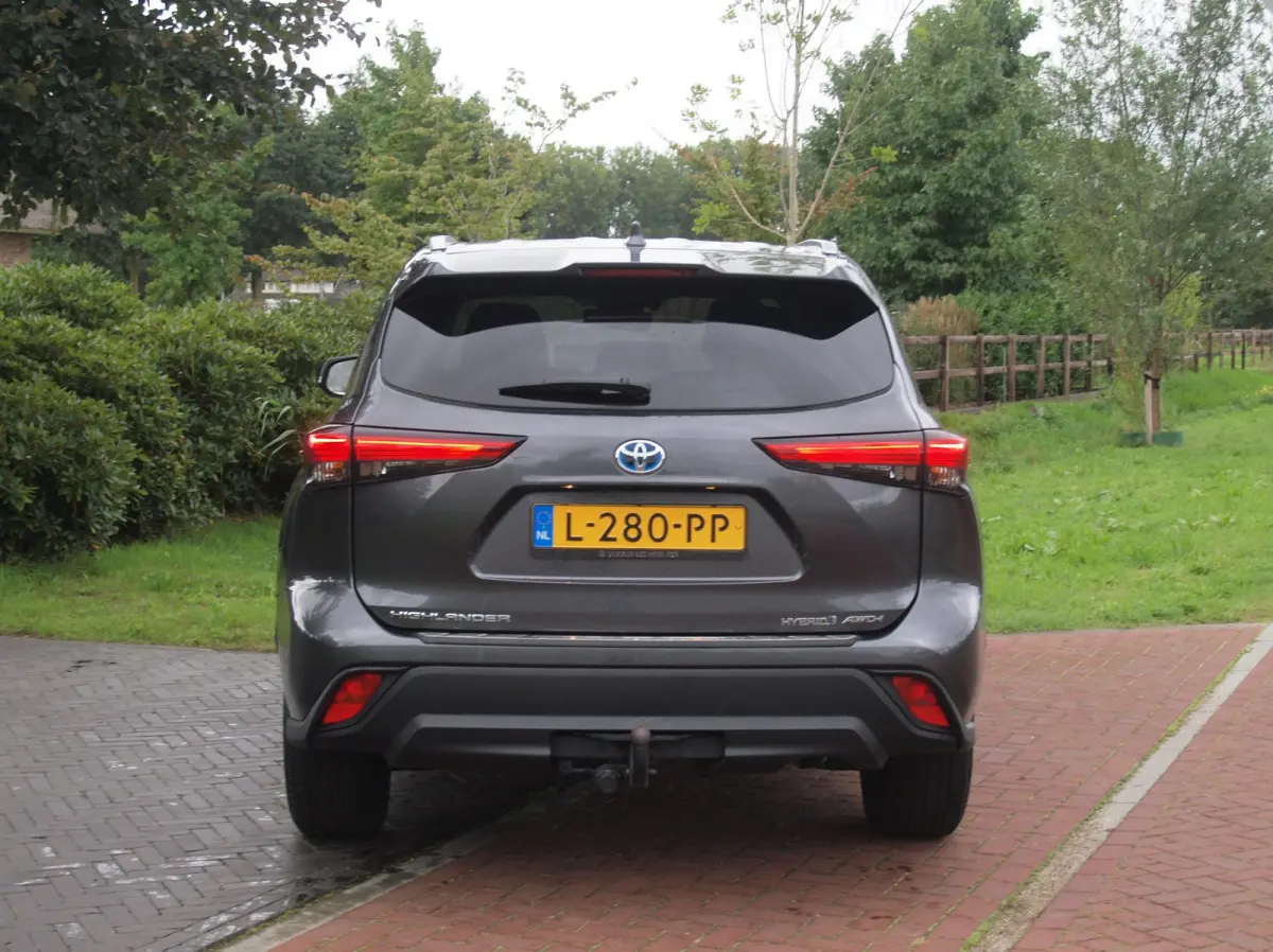 2.5 AWD Hybrid Business | 7 Persoons | Camera | Trekhaak | Apple Carplay | ACC | NL-Auto |
