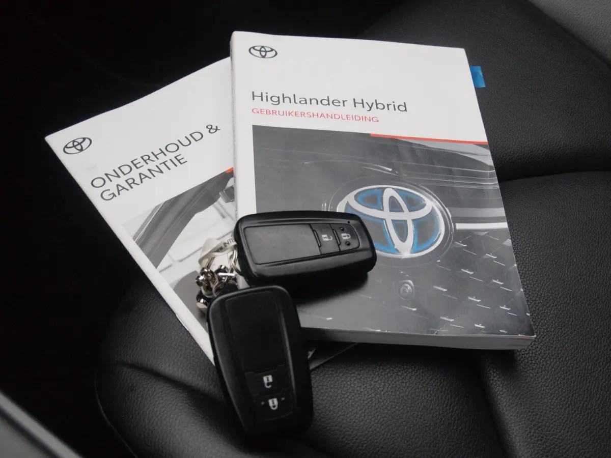 2.5 AWD Hybrid Business | 7 Persoons | Camera | Trekhaak | Apple Carplay | ACC | NL-Auto |