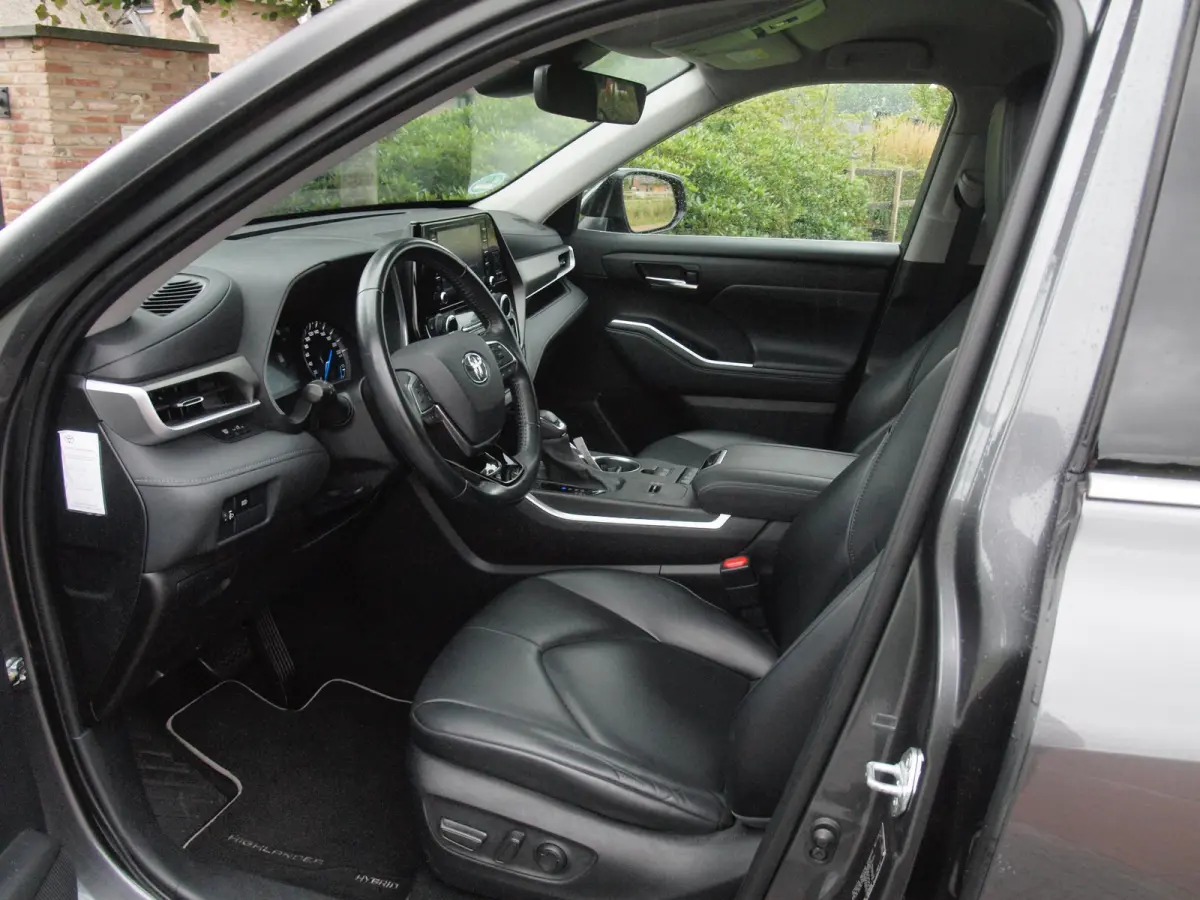 2.5 AWD Hybrid Business | 7 Persoons | Camera | Trekhaak | Apple Carplay | ACC | NL-Auto |