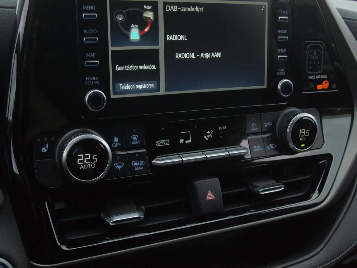 2.5 AWD Hybrid Business | 7 Persoons | Camera | Trekhaak | Apple Carplay | ACC | NL-Auto |
