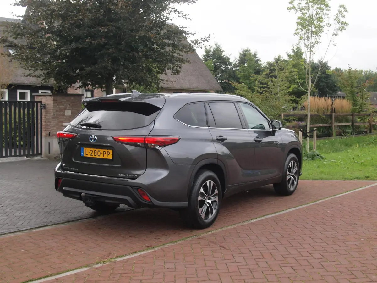 2.5 AWD Hybrid Business | 7 Persoons | Camera | Trekhaak | Apple Carplay | ACC | NL-Auto |