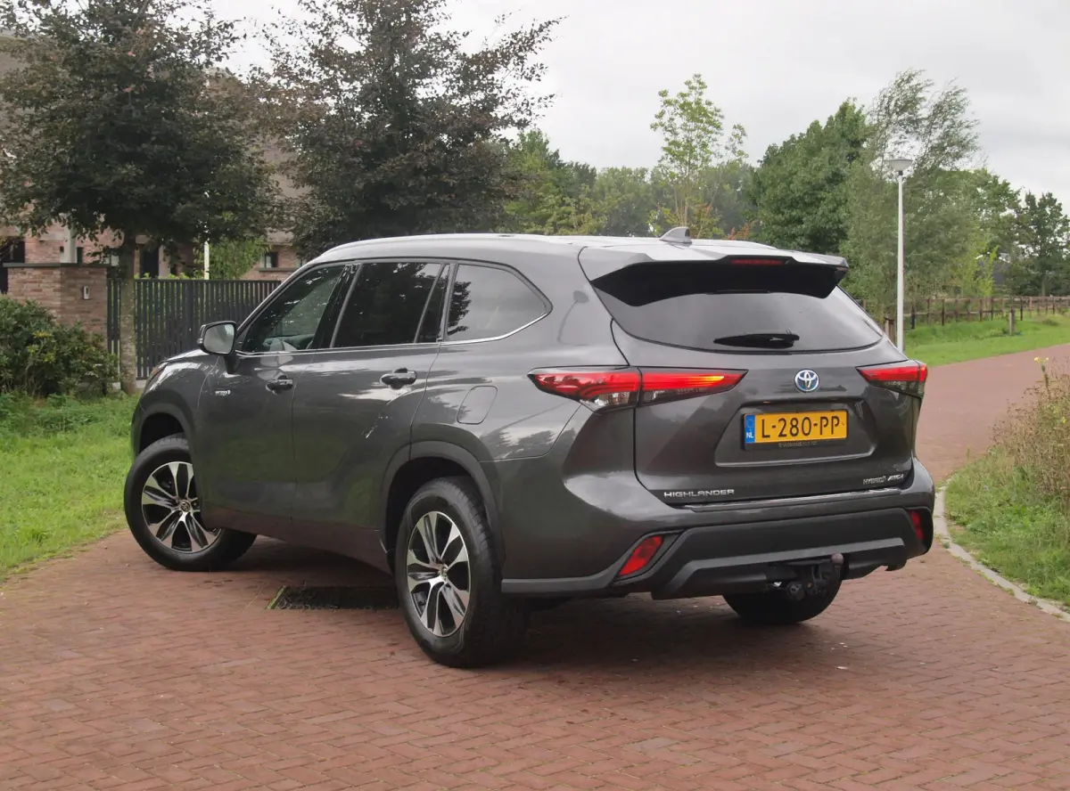 2.5 AWD Hybrid Business | 7 Persoons | Camera | Trekhaak | Apple Carplay | ACC | NL-Auto |