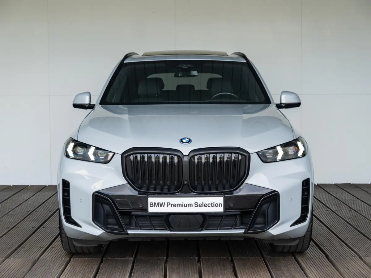 xDrive50e | SoH 100% | M Sportpakket Pro | Innovation Pack | Comfort Access | Soft-Close | Sky Lounge | Stoelventilatie | Massagefunctie | Harman Kardon | Trekhaak