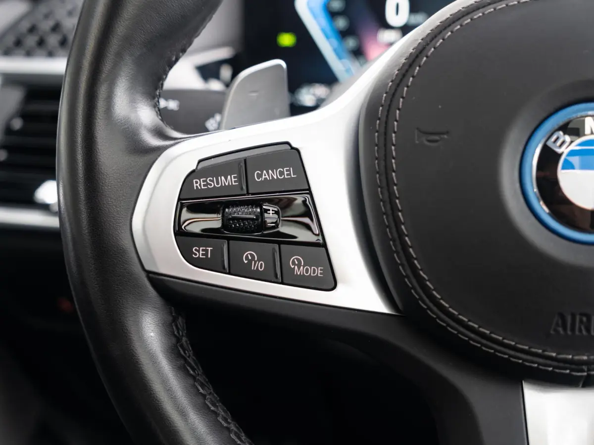 xDrive50e | SoH 100% | M Sportpakket Pro | Innovation Pack | Comfort Access | Soft-Close | Sky Lounge | Stoelventilatie | Massagefunctie | Harman Kardon | Trekhaak