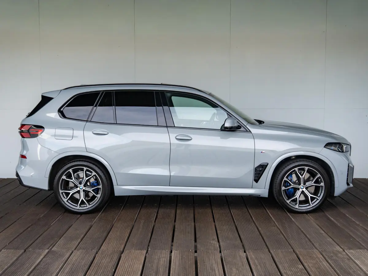 xDrive50e | SoH 100% | M Sportpakket Pro | Innovation Pack | Comfort Access | Soft-Close | Sky Lounge | Stoelventilatie | Massagefunctie | Harman Kardon | Trekhaak