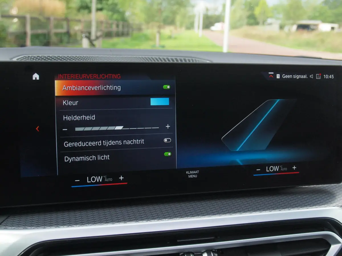 eDrive40 High Executive 84 kWh | SOH 98% | M-Pakket | Schuifdak | Sfeerverlichting | Led-Laser | Harman Kardon | Camera |
