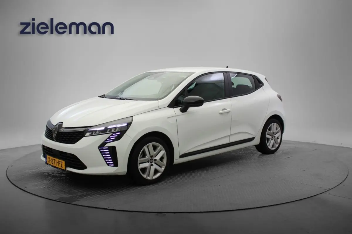 1.6 E-Tech Full Hybrid 145 evolution - Digitaal Cockpit, Carplay, Cruise