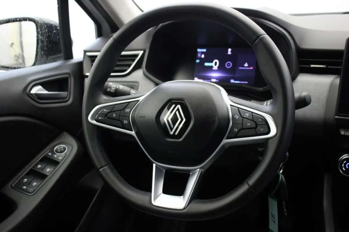 1.6 E-Tech Full Hybrid 145 evolution - Digitaal Cockpit, Carplay, Cruise