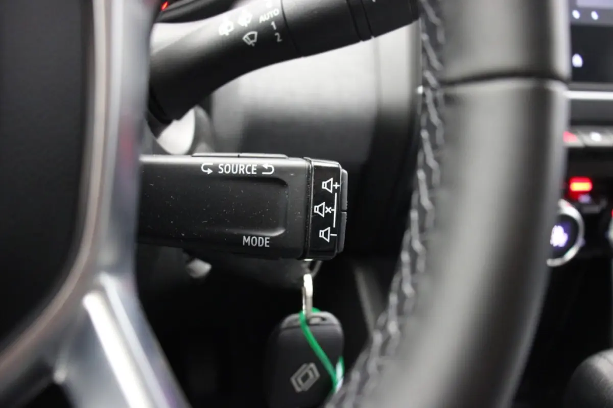 1.6 E-Tech Full Hybrid 145 evolution - Digitaal Cockpit, Carplay, Cruise
