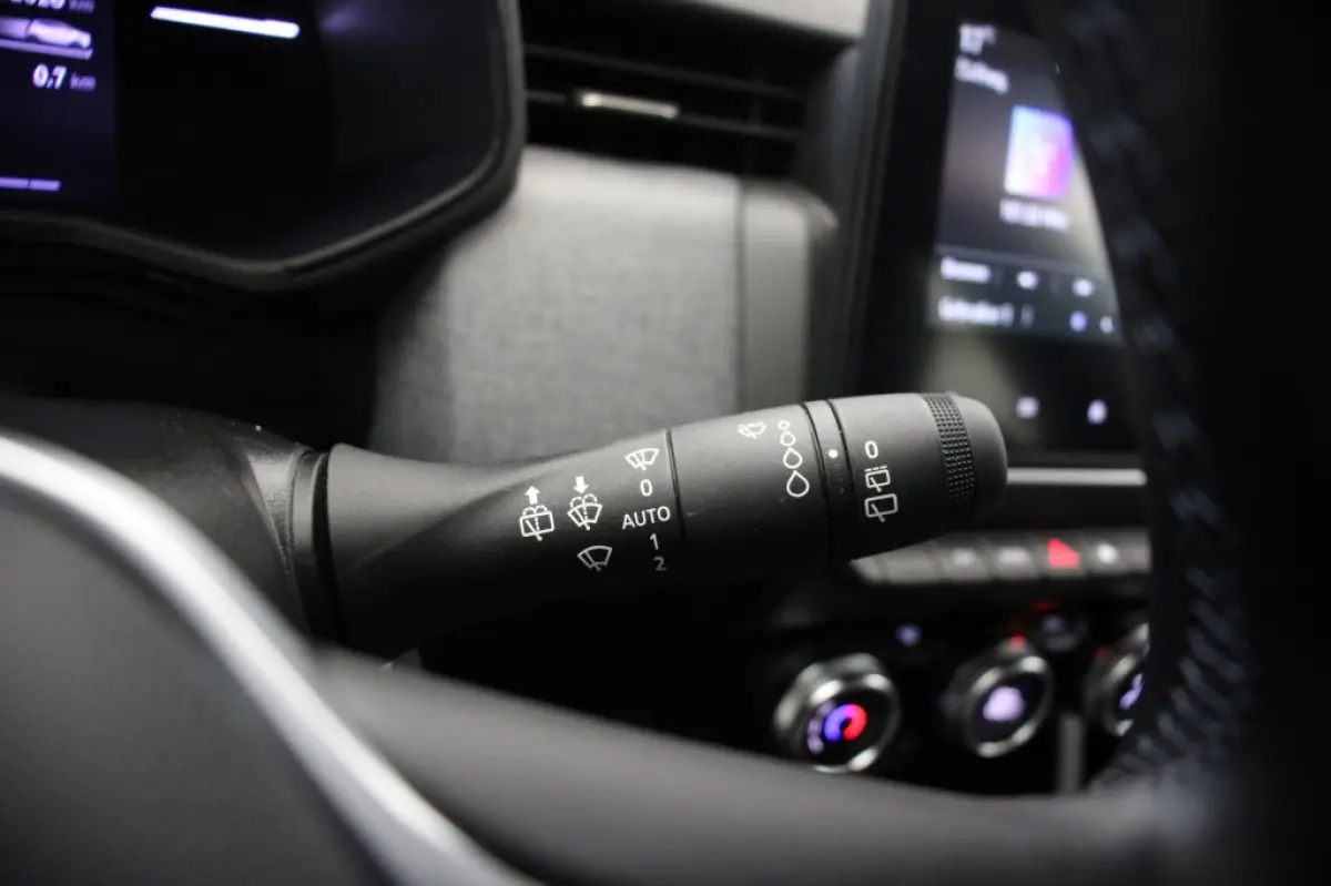 1.6 E-Tech Full Hybrid 145 evolution - Digitaal Cockpit, Carplay, Cruise