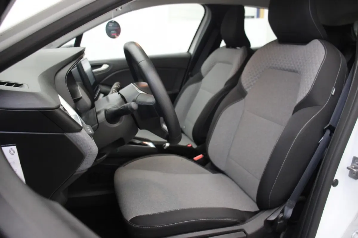 1.6 E-Tech Full Hybrid 145 evolution - Digitaal Cockpit, Carplay, Cruise