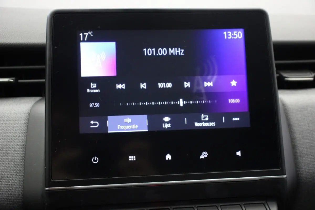 1.6 E-Tech Full Hybrid 145 evolution - Digitaal Cockpit, Carplay, Cruise