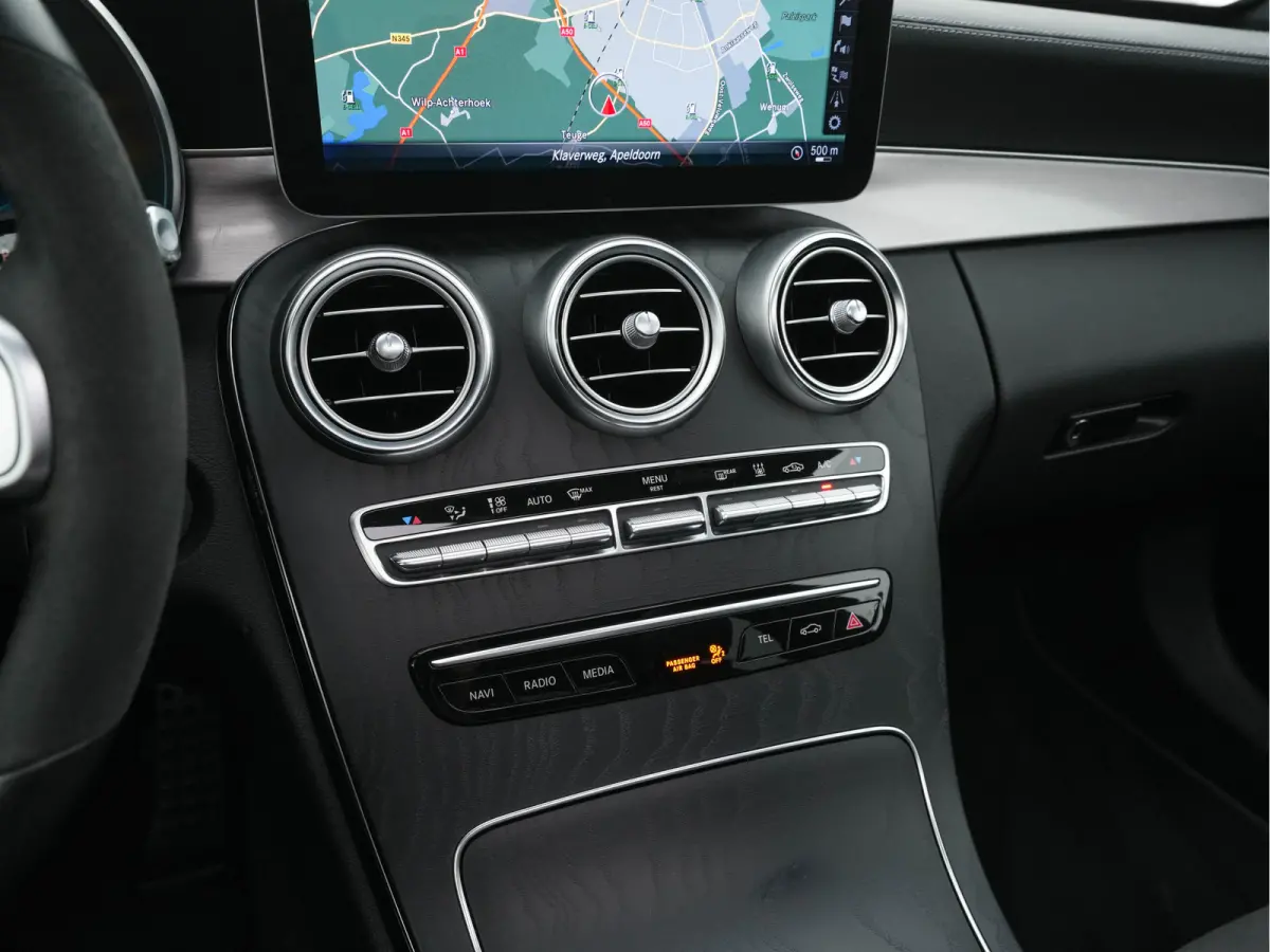 300 e AMG-Styling Business Solution Limited Night-Pack (Plug-in) {SoH-94%} (INCL-BTW) Aut. *PANO | LEATHER-MICROFIBRE | MULTIBEAM-LED | TOPVIEW | DIGI-COCKPIT | BLINDSPOT | HEATED-SPORTSEATS