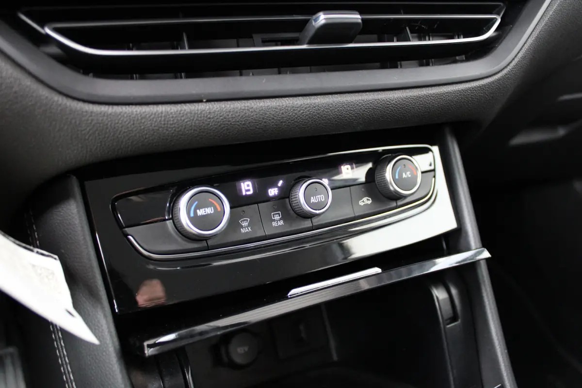 1.2 Turbo Level 3 | Camera | Cruise control | Apple Carplay/ Android Auto | AGR bestuurdersstoel |