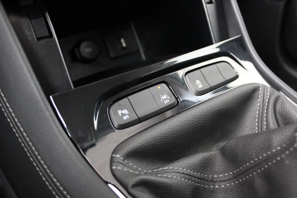 1.2 Turbo Level 3 | Camera | Cruise control | Apple Carplay/ Android Auto | AGR bestuurdersstoel |