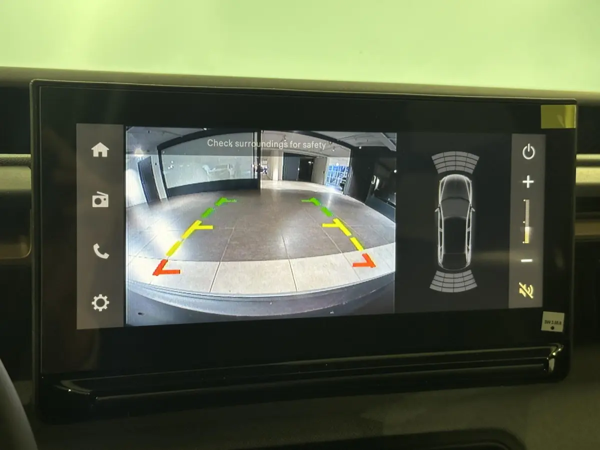 1.2 Turbo 100pk Plus | DEMO VOORDEEL | Hoge instap | Zuinig | Apple Carplay - Android Auto | Parkeercamera achter