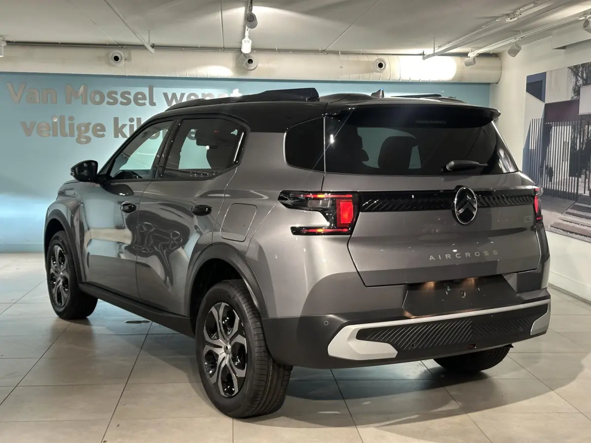 1.2 Turbo 100pk Plus | DEMO VOORDEEL | Hoge instap | Zuinig | Apple Carplay - Android Auto | Parkeercamera achter