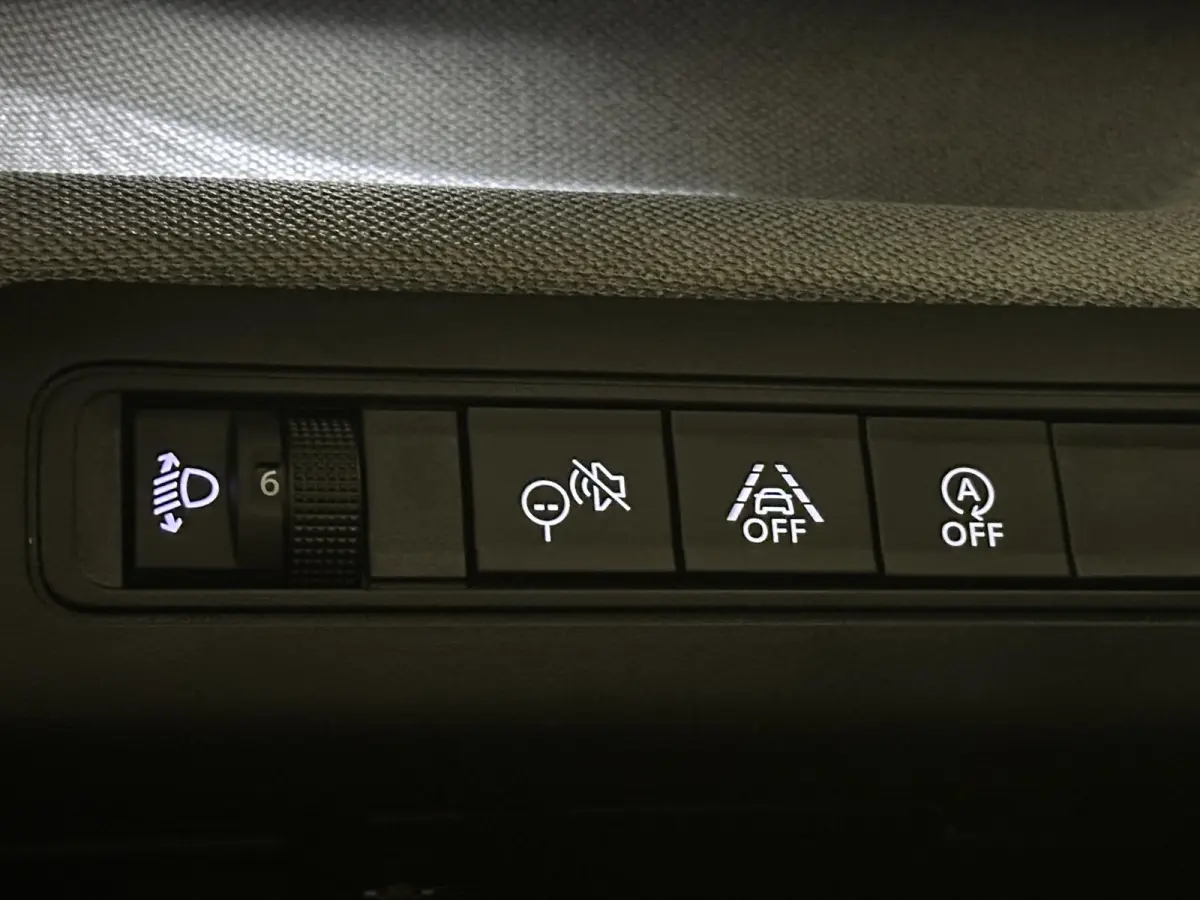 1.2 Turbo 100pk Plus | DEMO VOORDEEL | Hoge instap | Zuinig | Apple Carplay - Android Auto | Parkeercamera achter