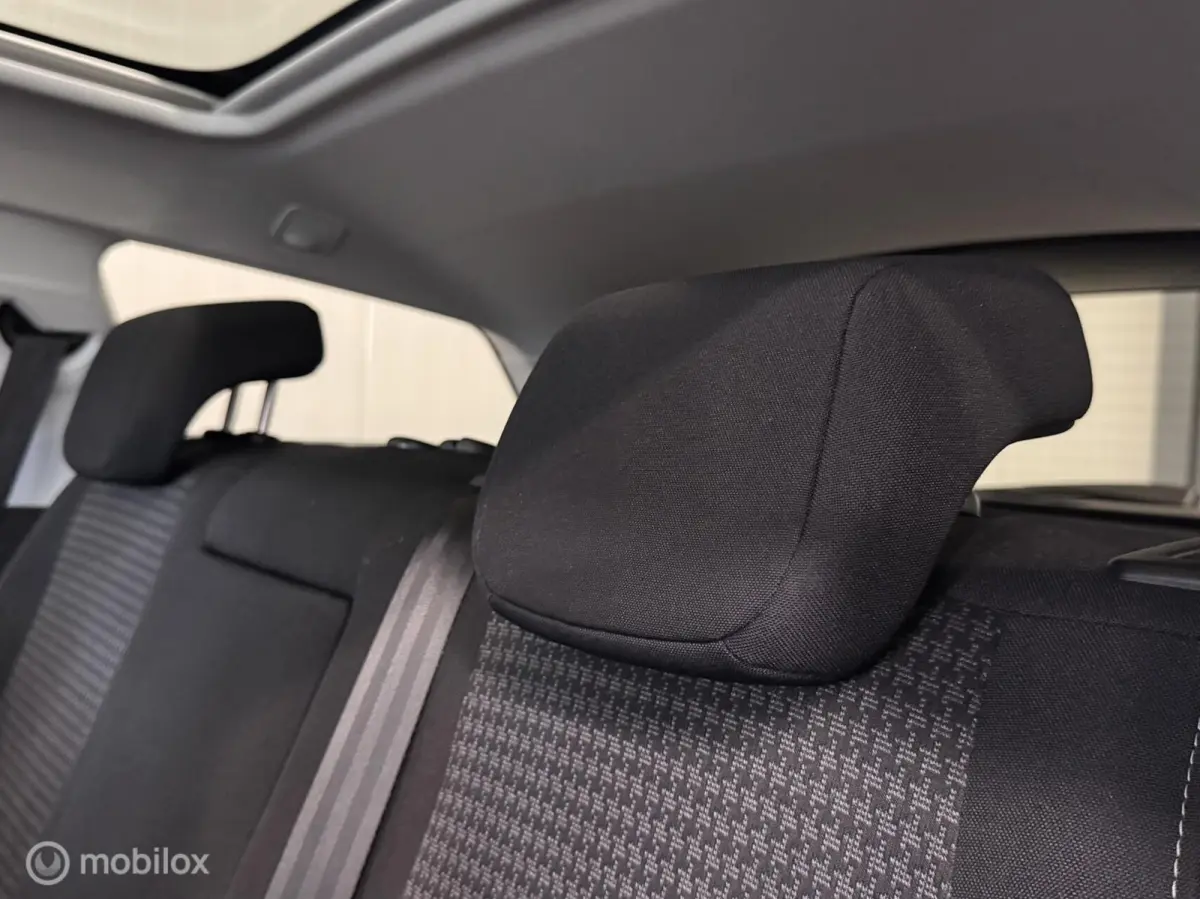 1.6 BlueHDI Blue Lease Exec. [ NAP facelift pano ]
