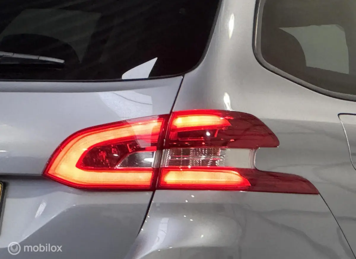 1.6 BlueHDI Blue Lease Exec. [ NAP facelift pano ]
