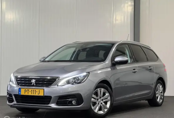 1.6 BlueHDI Blue Lease Exec. [ NAP facelift pano ]