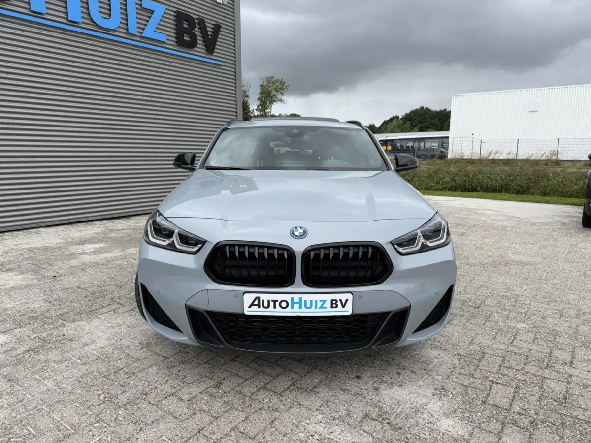 xDrive25e M Sport Panoramadak 19 Inch Achteruitrijcamera Carplay DAB Stuurwielverwarming Harman-Kardon Sound-systeem