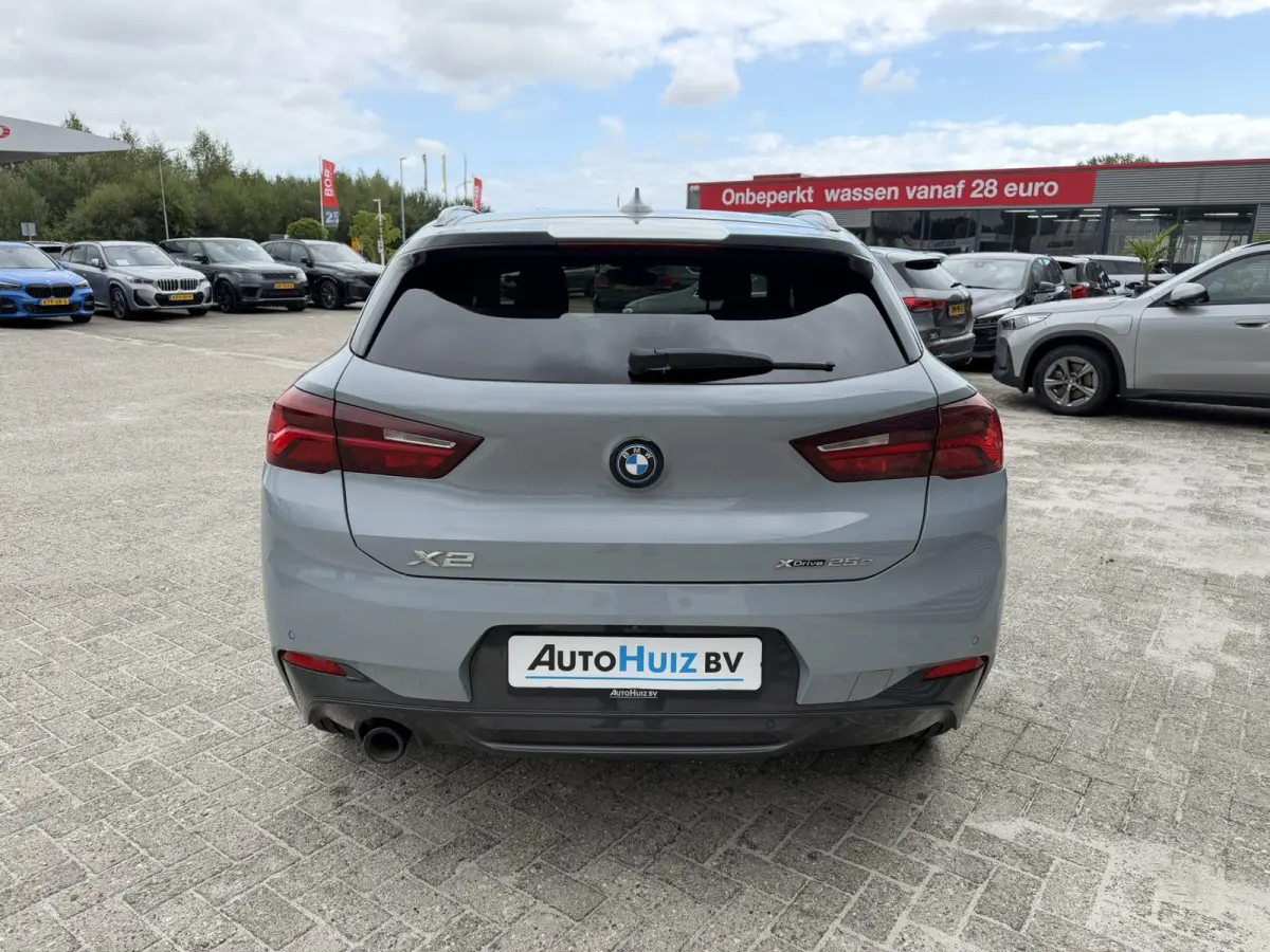 xDrive25e M Sport Panoramadak 19 Inch Achteruitrijcamera Carplay DAB Stuurwielverwarming Harman-Kardon Sound-systeem