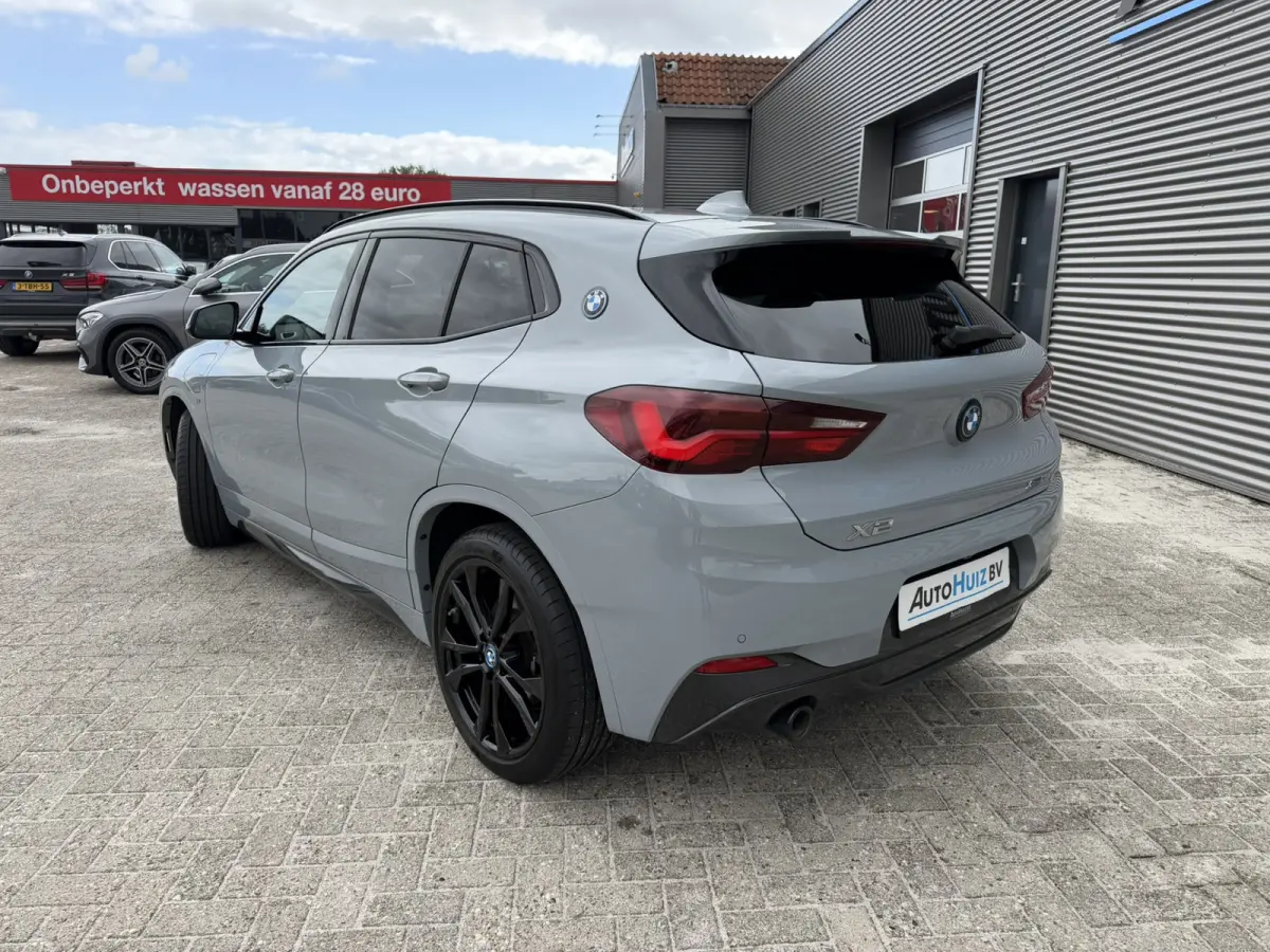 xDrive25e M Sport Panoramadak 19 Inch Achteruitrijcamera Carplay DAB Stuurwielverwarming Harman-Kardon Sound-systeem