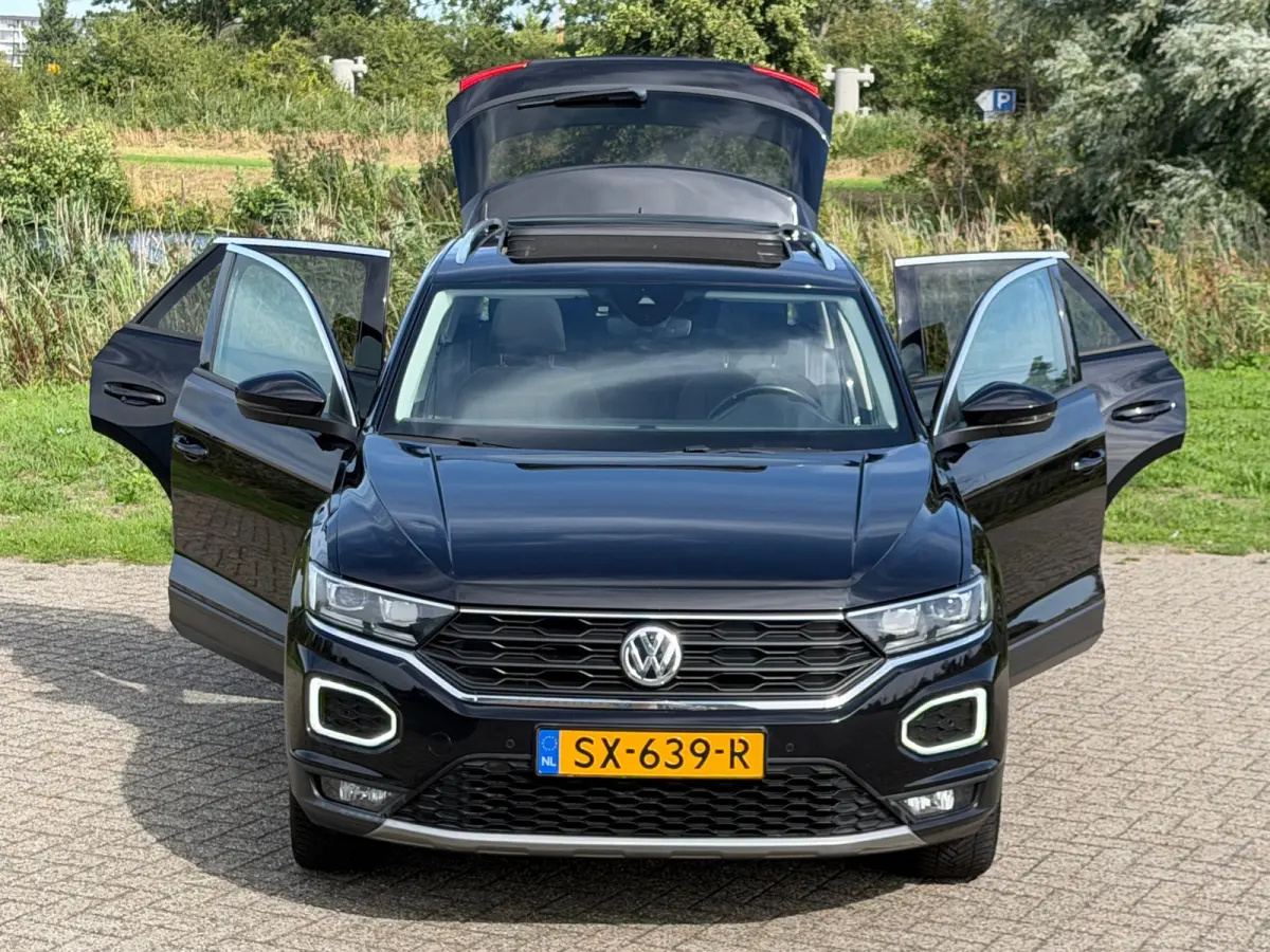 1.0 TSI Style - Deep Black Pearl - Panorama/Adaptive Cruise/Digital Cockpit