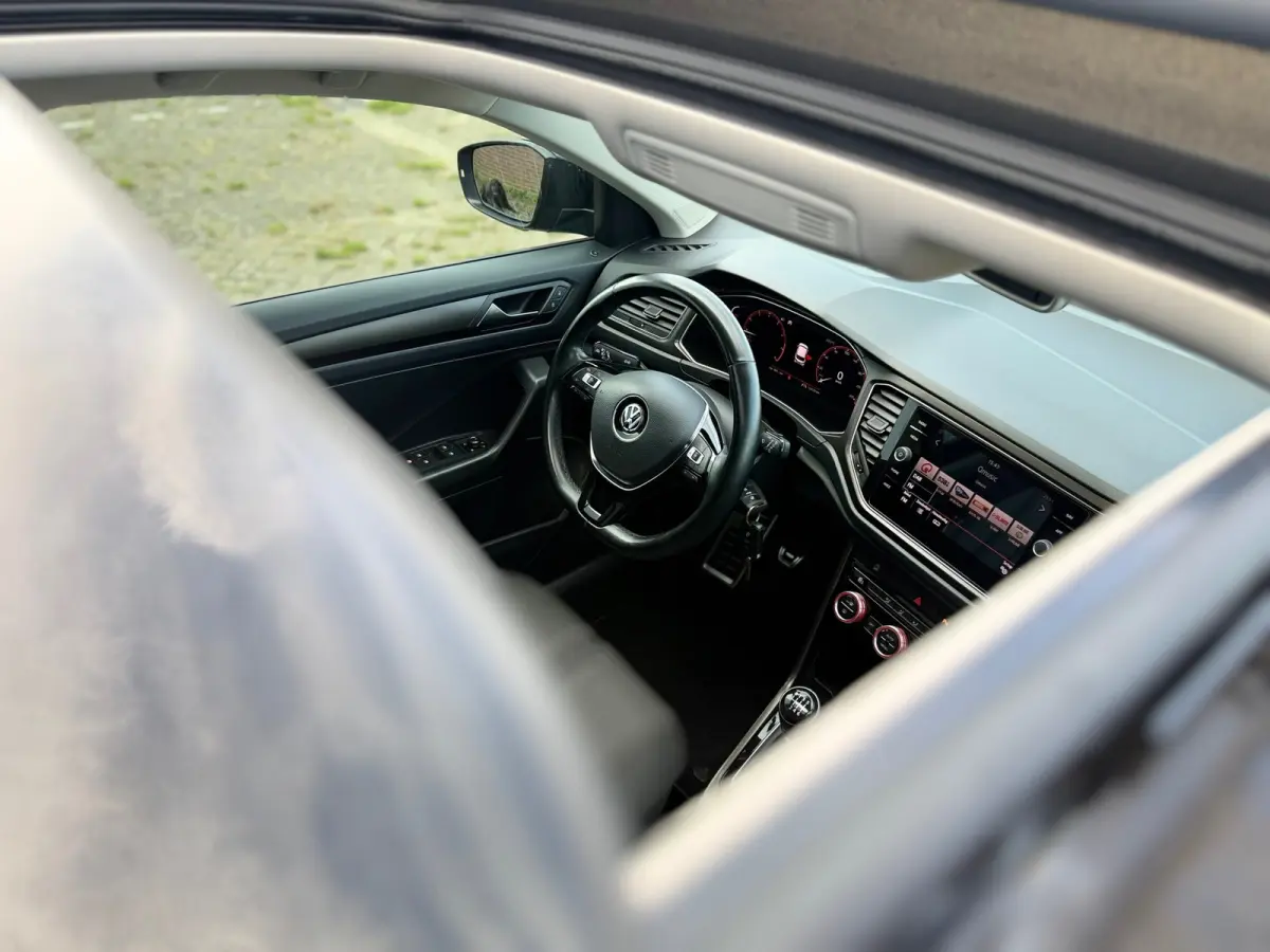 1.0 TSI Style - Deep Black Pearl - Panorama/Adaptive Cruise/Digital Cockpit
