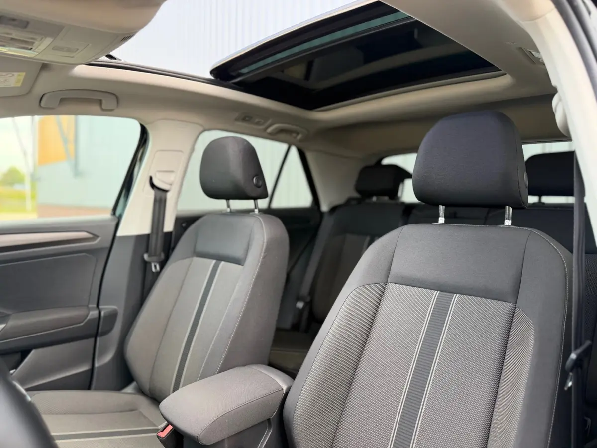 1.0 TSI Style - Deep Black Pearl - Panorama/Adaptive Cruise/Digital Cockpit