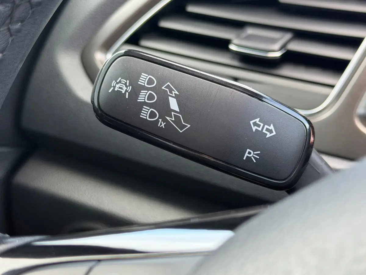 1.0 TSI Style - Deep Black Pearl - Panorama/Adaptive Cruise/Digital Cockpit
