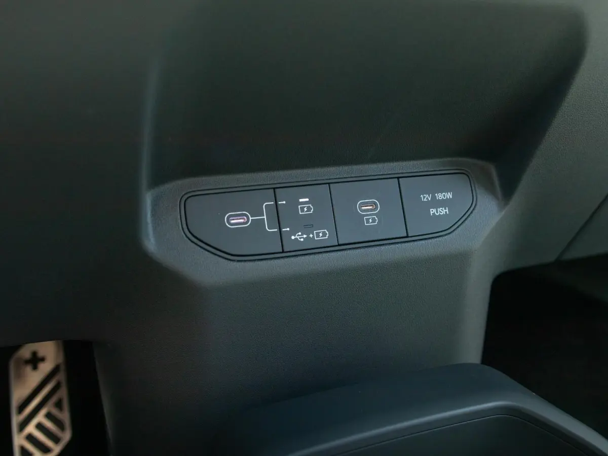 GT-Line Business Edition 81.4 kWh GT-line interieur en Exterieur l Stoel Stuurwielverwarming
