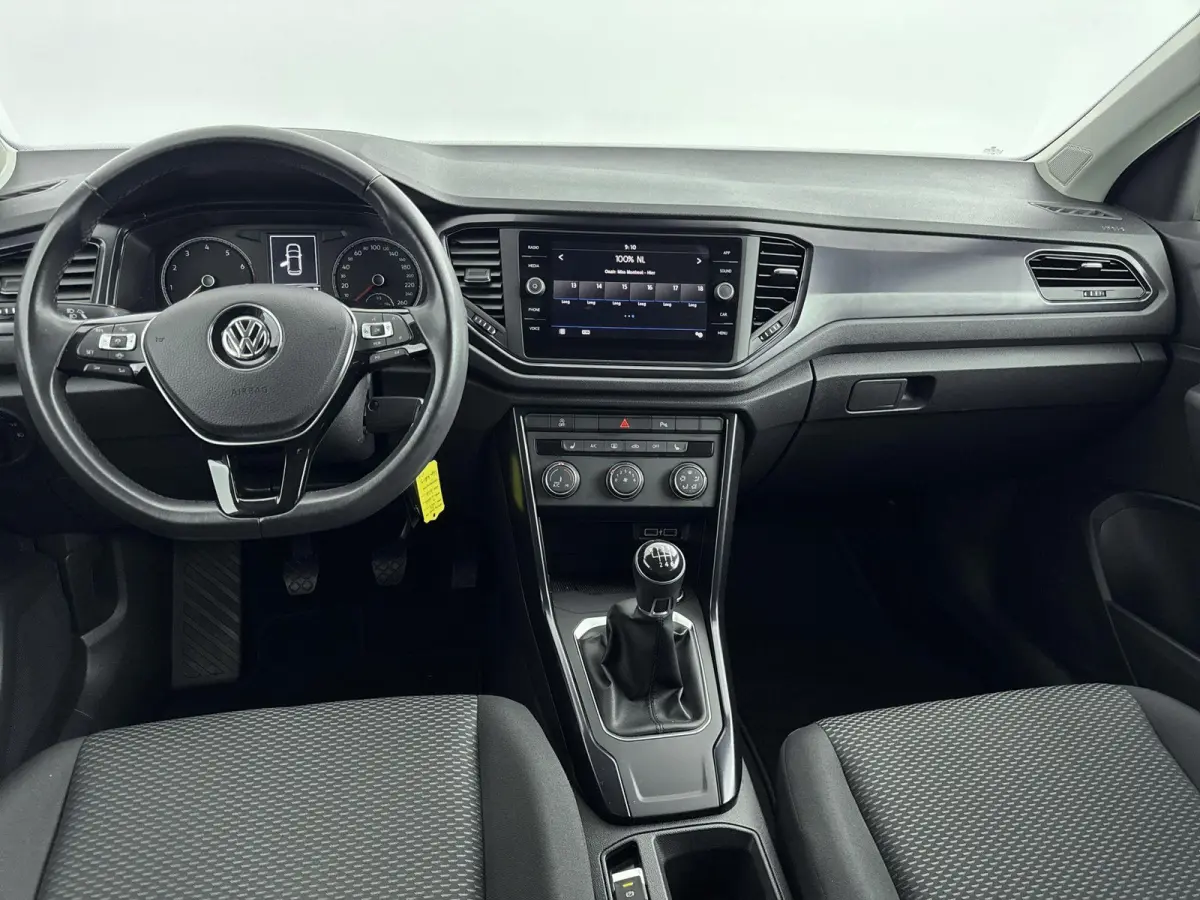 1.0 TSI Style | 1e EIGENAAR | STOELVERWARMING | ADAPTIEF CRUISECONTROL | PARKEERSENSOREN V+A | APPLE CARPLAY / ANDROID AUTO |