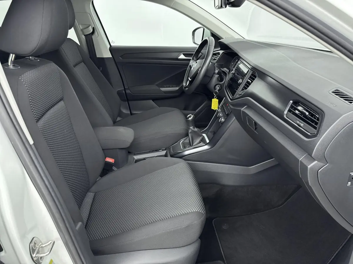 1.0 TSI Style | 1e EIGENAAR | STOELVERWARMING | ADAPTIEF CRUISECONTROL | PARKEERSENSOREN V+A | APPLE CARPLAY / ANDROID AUTO |