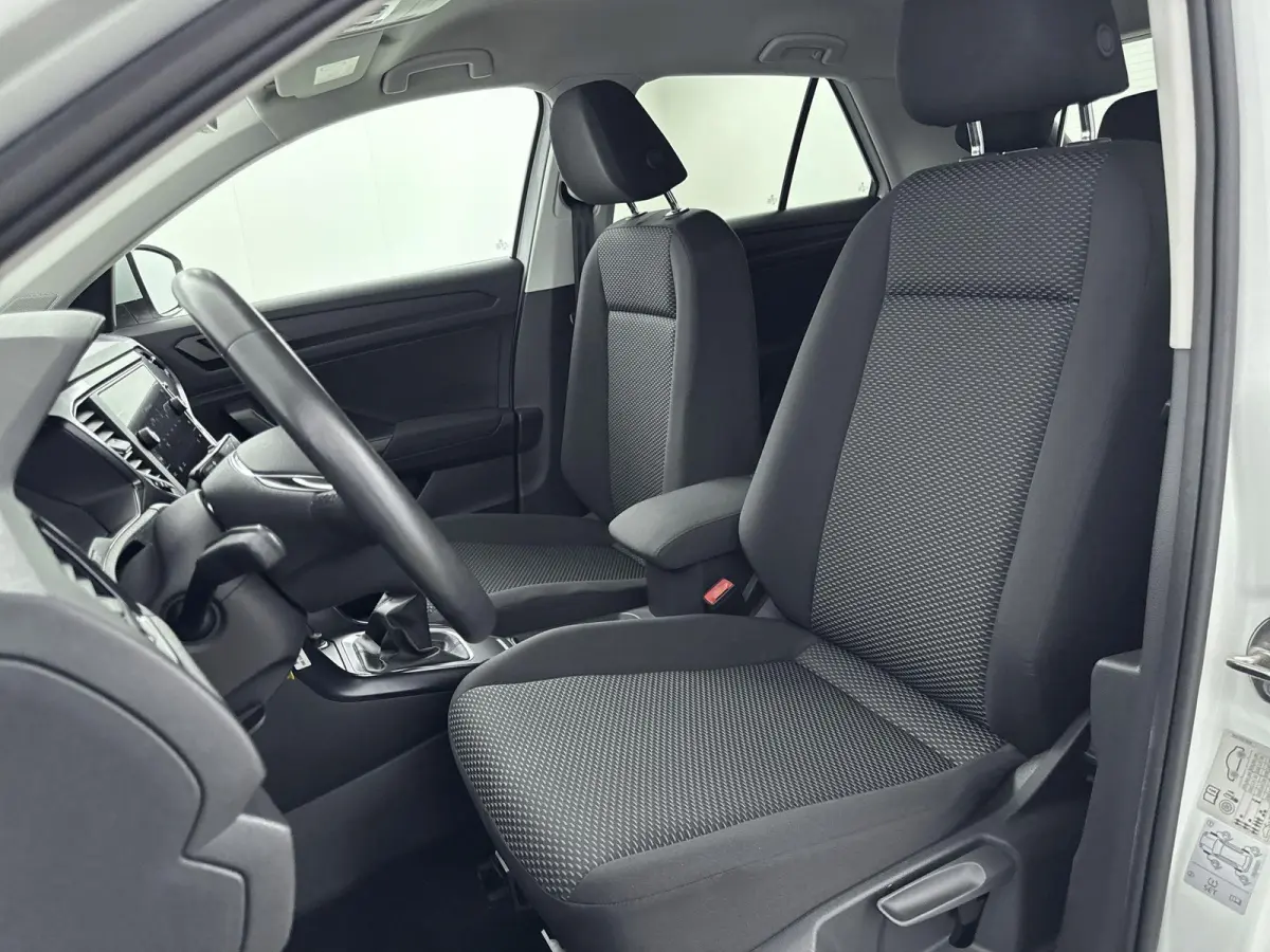 1.0 TSI Style | 1e EIGENAAR | STOELVERWARMING | ADAPTIEF CRUISECONTROL | PARKEERSENSOREN V+A | APPLE CARPLAY / ANDROID AUTO |