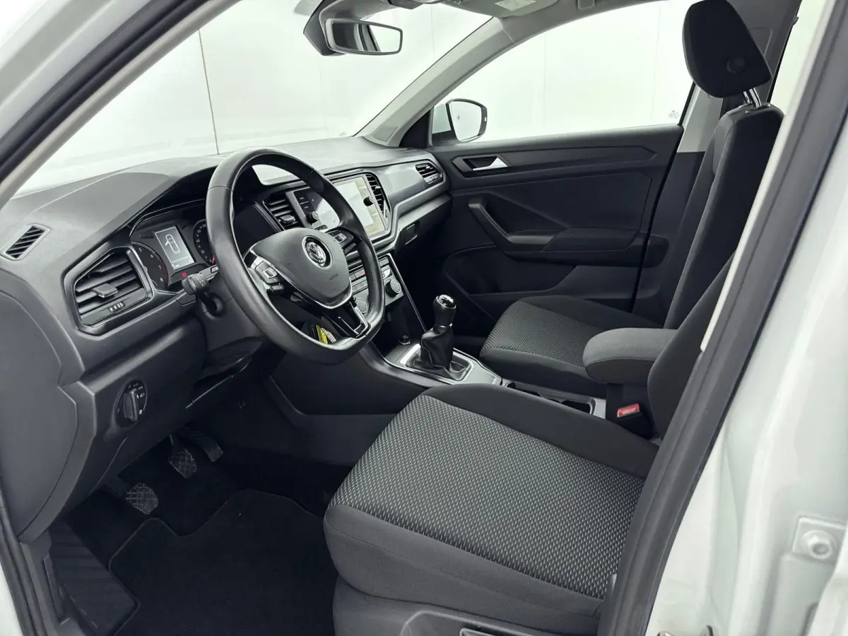 1.0 TSI Style | 1e EIGENAAR | STOELVERWARMING | ADAPTIEF CRUISECONTROL | PARKEERSENSOREN V+A | APPLE CARPLAY / ANDROID AUTO |
